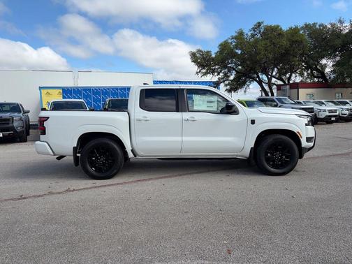 Glacier White 2026 Nissan Frontier SV