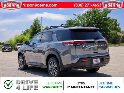 2025 Nissan Pathfinder SV FWD