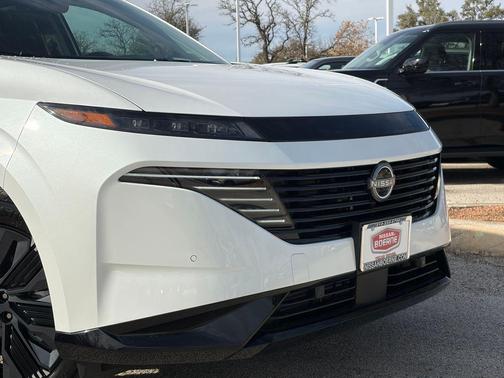 Everest White Pearl Tricoat 2026 Nissan Murano Platinum