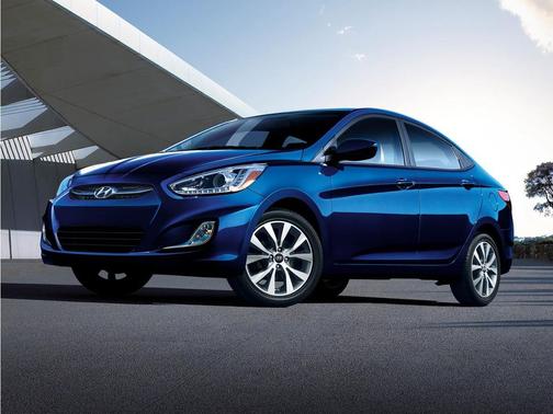 Triathlon Gray Metallic 2015 Hyundai Accent GLS
