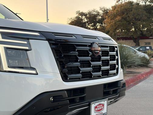 Aspen White Tricoat 2026 Nissan Armada PRO-4X