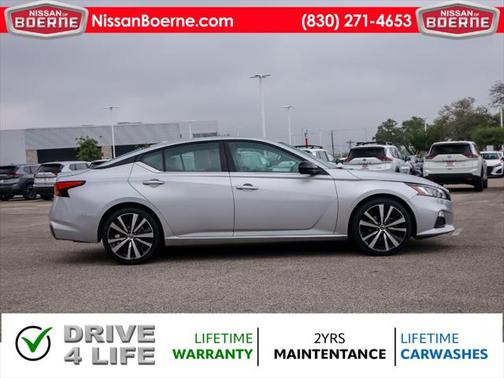 2021 Nissan Altima SR FWD