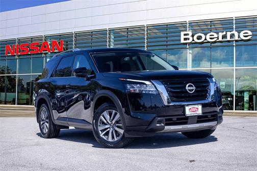 2023 Nissan Pathfinder SL FWD