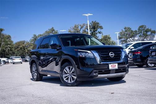 2023 Nissan Pathfinder SL FWD