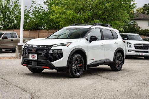 Everest White Pearl Tricoat 2026 Nissan Rogue Rock Creek