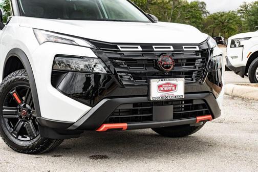 Everest White Pearl Tricoat 2026 Nissan Rogue Rock Creek