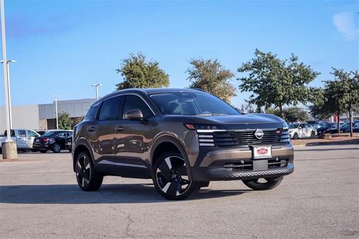 2025 Nissan Kicks SR