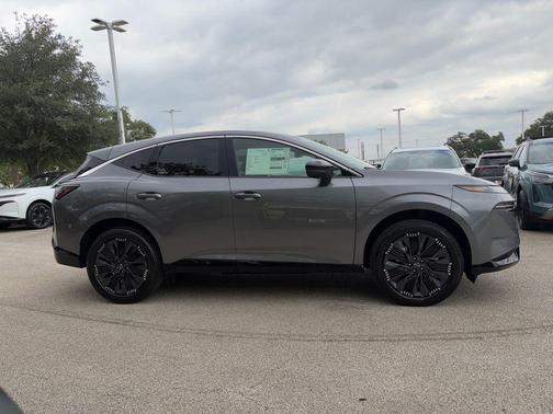 Gun Metallic 2026 Nissan Murano Platinum