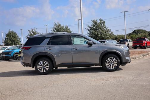 2025 Nissan Pathfinder Rock Creek 4WD