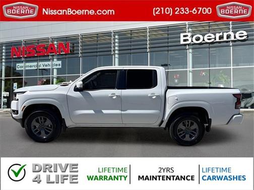 2025 Nissan Frontier SV