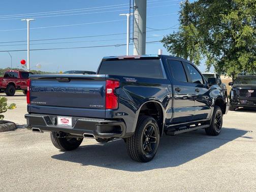 Blue Metallic 2021 Chevrolet Silverado 1500 Custom Trail Boss