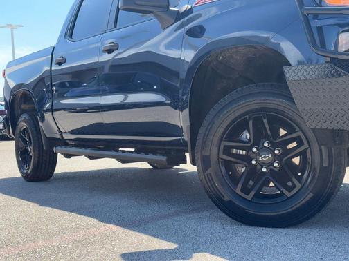 Blue Metallic 2021 Chevrolet Silverado 1500 Custom Trail Boss