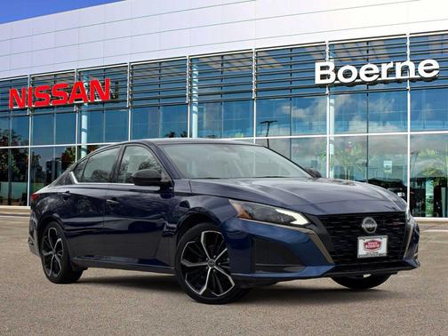 2024 Nissan Altima SR FWD