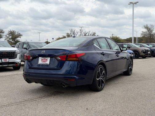 2024 Nissan Altima SR FWD