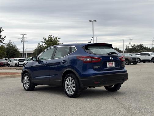 2022 Nissan Rogue Sport S