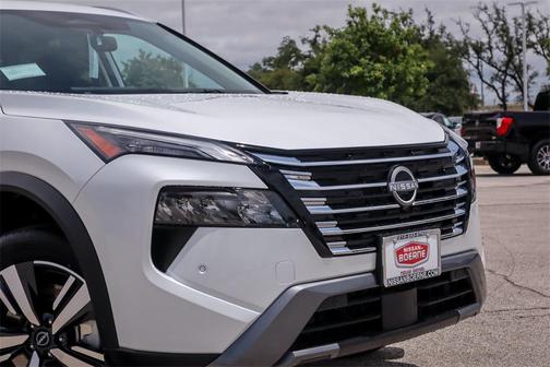 2025 Nissan Rogue SL