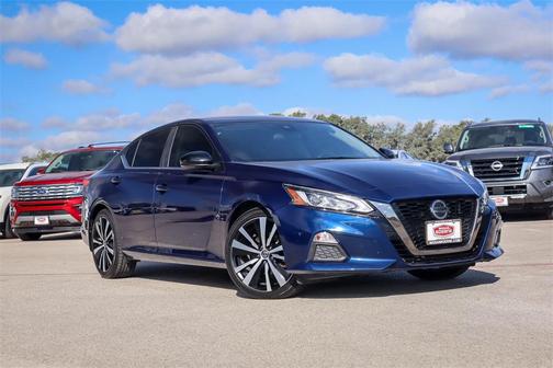 2020 Nissan Altima SR FWD