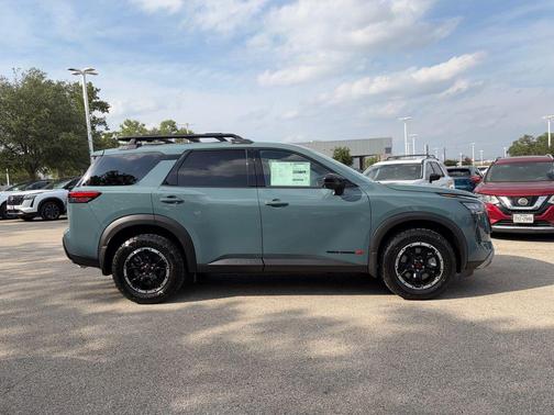 Baltic Teal 2026 Nissan Pathfinder Rock Creek