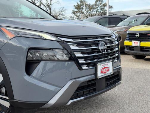 2024 Nissan Rogue SL