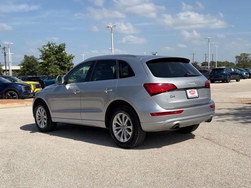 Silver Metallic 2015 Audi Q5 2.0T Premium Plus