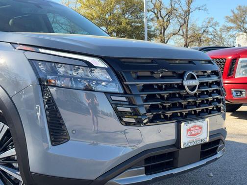 Boulder Gray Pearl 2026 Nissan Pathfinder Platinum