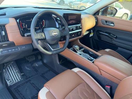 Boulder Gray Pearl 2026 Nissan Pathfinder Platinum