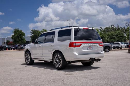 2017 Lincoln Navigator Select