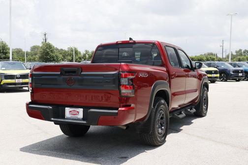 Cardinal Red Metallic Tricoat 2025 Nissan Frontier PRO-4X