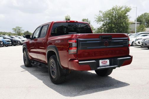 Cardinal Red Metallic Tricoat 2025 Nissan Frontier PRO-4X