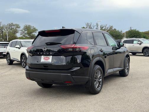 Super Black 2025 Nissan Rogue S