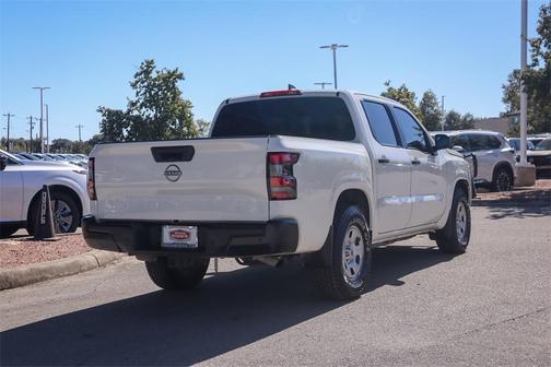 2022 Nissan Frontier S