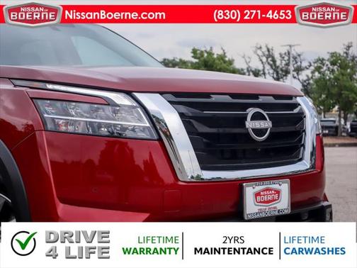 2024 Nissan Pathfinder SL FWD