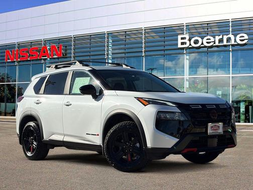 Everest White Pearl Tricoat 2026 Nissan Rogue Rock Creek