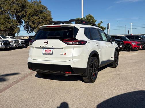 Everest White Pearl Tricoat 2026 Nissan Rogue Rock Creek