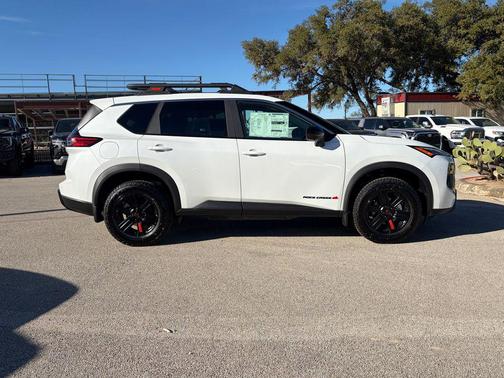 Everest White Pearl Tricoat 2026 Nissan Rogue Rock Creek