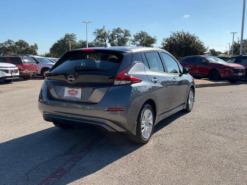 Gun Metallic 2025 Nissan Leaf S