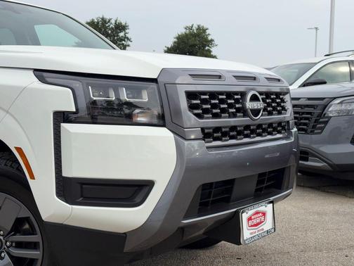 Glacier White 2026 Nissan Frontier SV