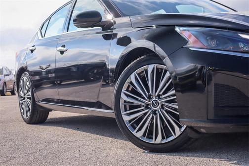 2023 Nissan Altima 2.5 SL