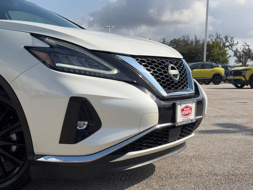 Pearl White Tricoat 2023 Nissan Murano Platinum FWD