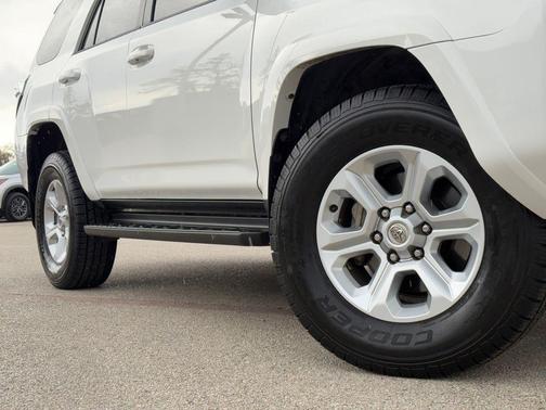 Ice Cap 2023 Toyota 4Runner SR5 Premium