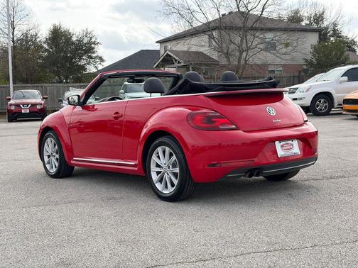 2018 Volkswagen Beetle 2.0T S