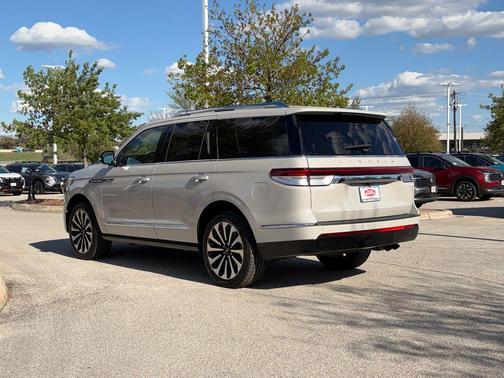 2024 Lincoln Navigator Reserve