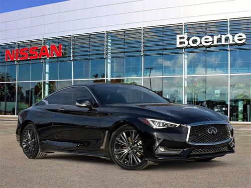 2022 INFINITI Q60 LUXE