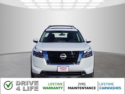 2025 Nissan Pathfinder SV FWD