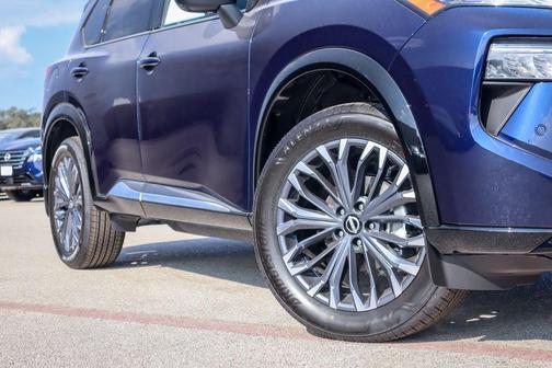 Deep Ocean Blue Pearl 2026 Nissan Rogue Platinum