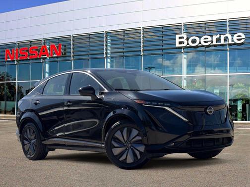 Black Diamond Pearl 2023 Nissan ARIYA EVOLVE+