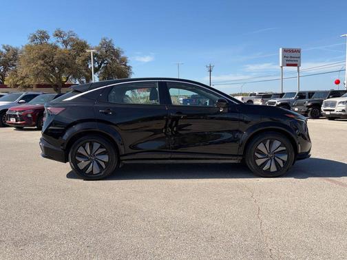 Black Diamond Pearl 2023 Nissan ARIYA EVOLVE+