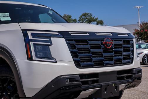 2025 Nissan Armada PRO-4X 4WD