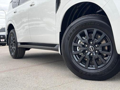 2026 Nissan Armada SV