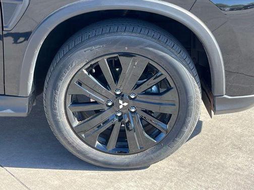 2025 Mitsubishi Outlander Sport 2.0 LE